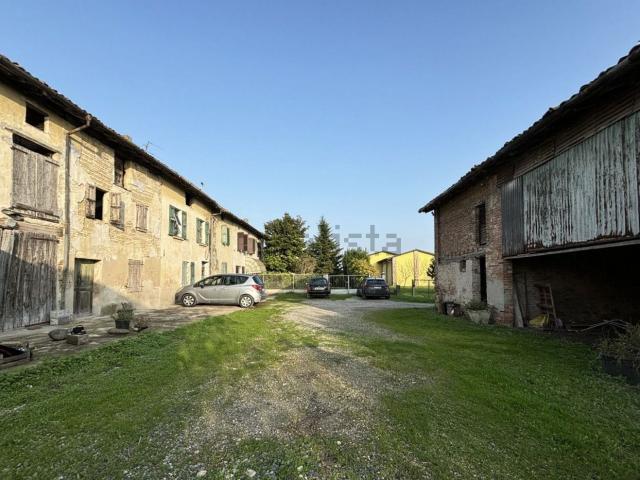 Villetta a schiera in vendita di 140 m² in Frazione Copermio, 24