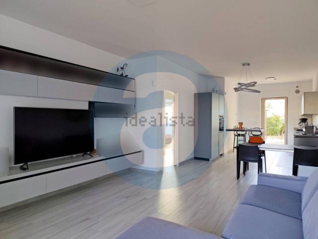 Villetta a schiera in vendita di 140 m² in Strada Complanare Ovest, 96
