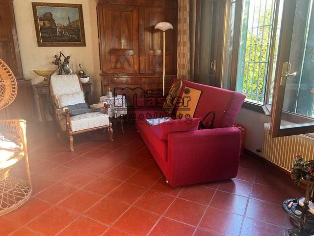 Villetta a schiera in vendita di 141 m² in Via Luigi Carrer