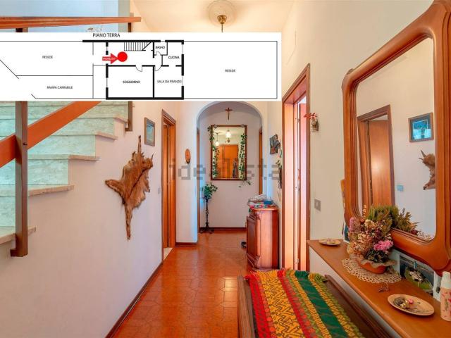 Villetta a schiera in vendita di 142 m² in Via Aiaccia