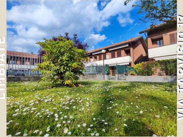 Villetta a schiera in vendita di 143 m² in Via Tarvisio, 17