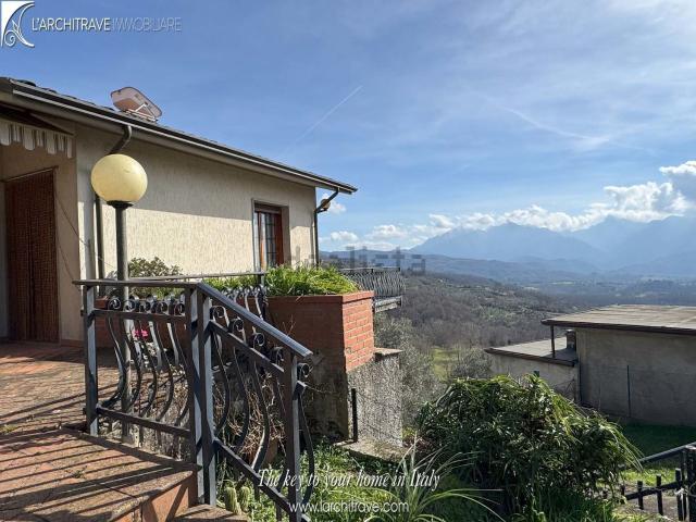 Villetta a schiera in vendita di 144 m²