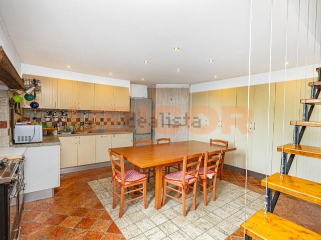 Villetta a schiera in vendita di 144 m²