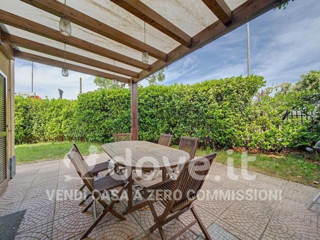 Villetta a schiera in vendita di 144 m² in Via Giosue Carducci, 22