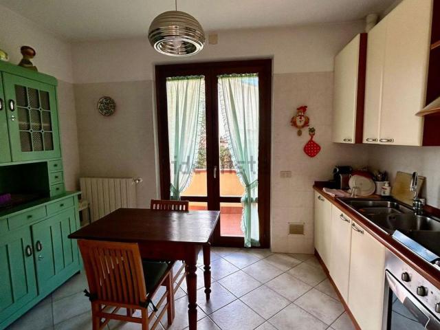 Villetta a schiera in vendita di 144 m² in Via del Conte