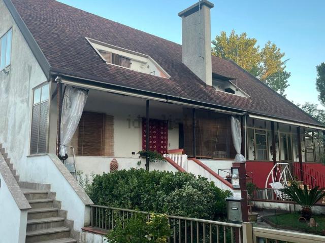 Villetta a schiera in vendita di 144 m² in Borgo Rivoli, 10