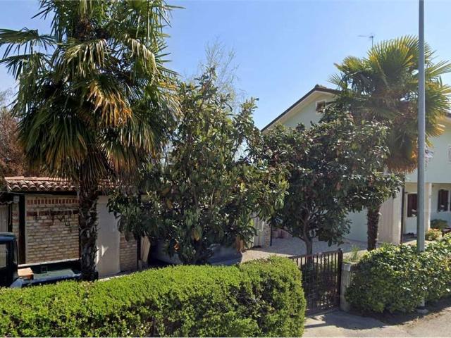 Villetta a schiera in vendita di 145 m² in Via Carlo Goldoni, 9