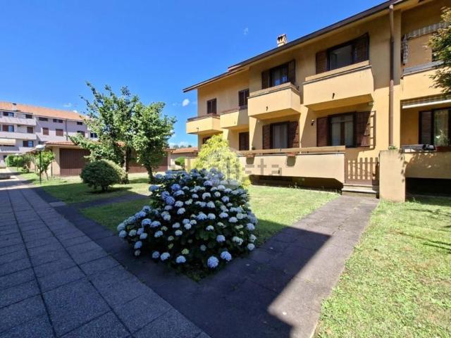 Villetta a schiera in vendita di 145 m² in Via Giuseppe Di Vittorio
