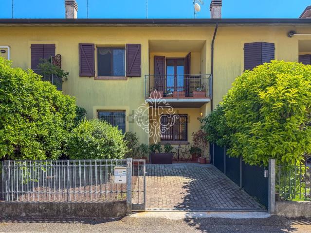 Villetta a schiera in vendita di 145 m² in Via del Drizzagno, 13