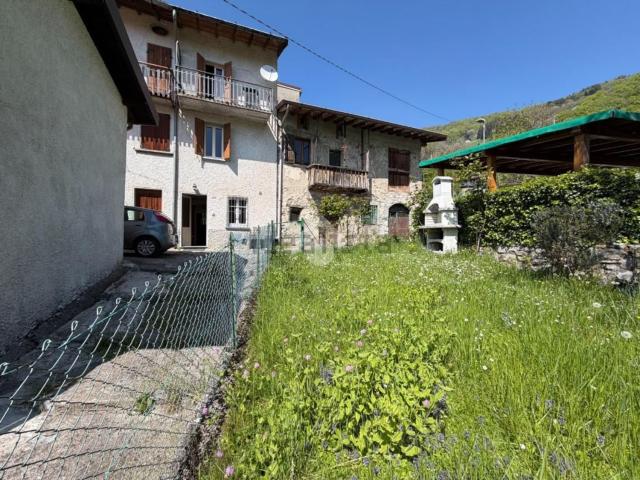 Villetta indipendente in vendita di 145 m² in Via Fondo, 17