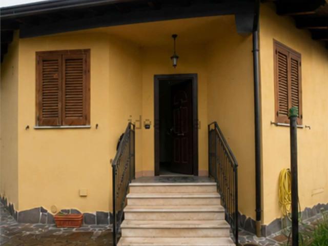 Villetta a schiera in vendita di 146 m² in Via Fontanelle, 5
