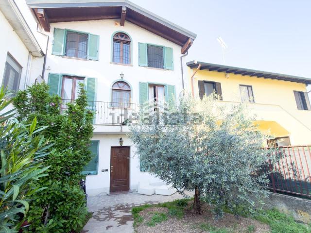 Villetta a schiera in vendita di 146 m² in Strada Nuova, 25