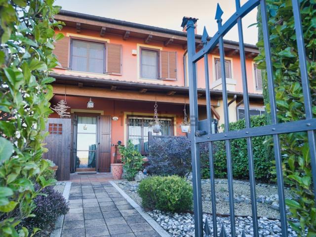 Villetta a schiera in vendita di 148 m² in Via Barge, 17