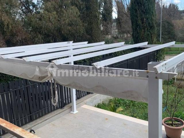 Villetta a schiera in vendita di 148 m² in Via Gregorio da Catino