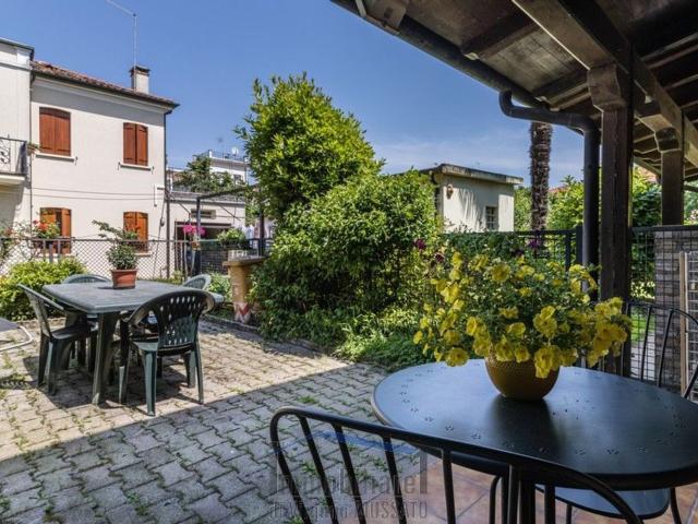 Villetta a schiera in vendita di 148 m² in Via Luigi Carrer, 19