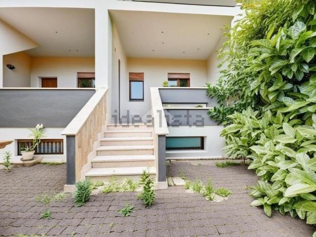 Villetta a schiera in vendita di 148 m² in Viale Francia