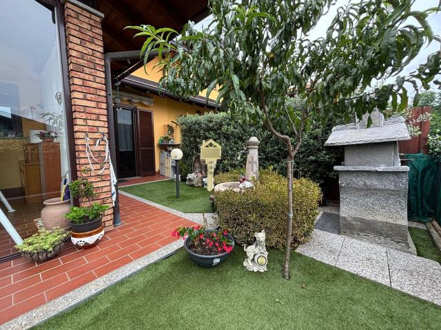 Villetta a schiera in vendita di 149 m² in Via C. Battisti