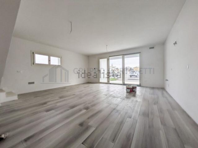 Villetta a schiera in vendita di 149 m² in Via Enrico Mattei