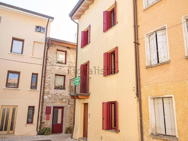 Villetta a schiera in vendita di 149 m² in Largo Turchia, 1