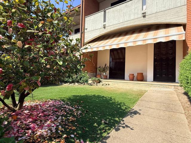 Villetta a schiera in vendita di 150 m² in Via C. de Berris