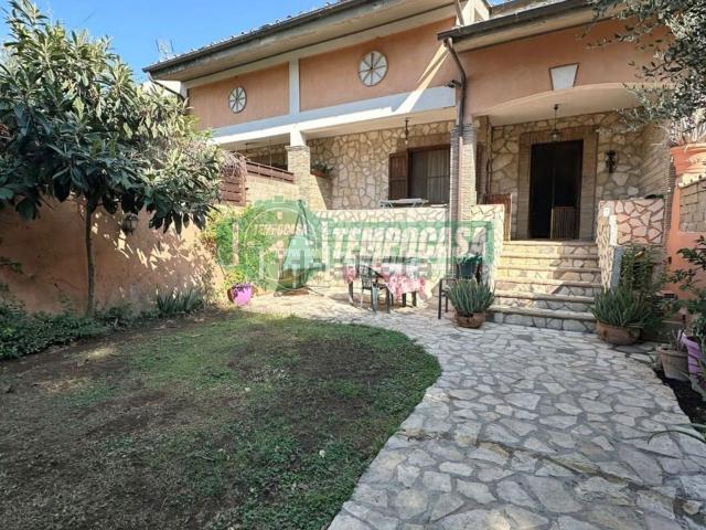 Villetta a schiera in vendita di 150 m² in Via Cavour
