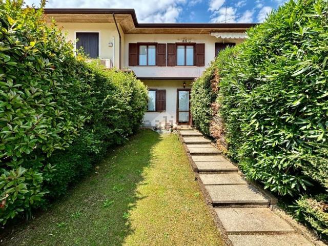 Villetta a schiera in vendita di 150 m² in Via Caduti del Lavoro, 6