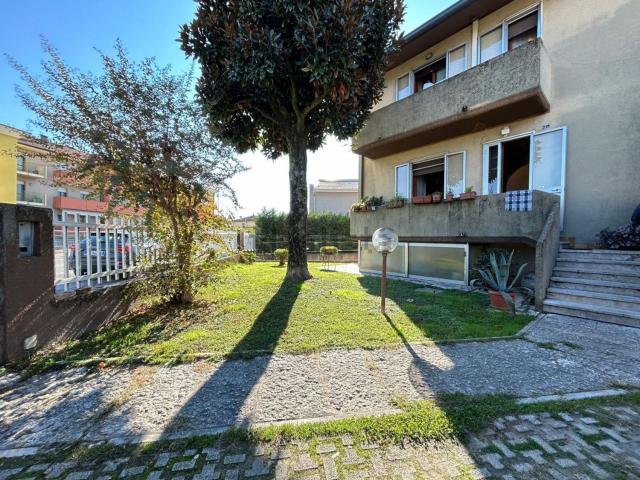 Villetta a schiera in vendita di 150 m² in Via Almerini, 52