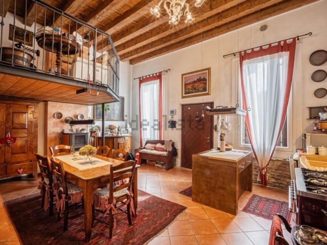 Villetta a schiera in vendita di 150 m² in Via Buche di Maggio