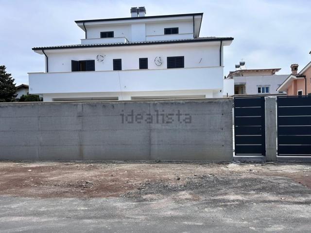 Villetta a schiera in vendita di 150 m² in Via Giuseppe Fiorelli