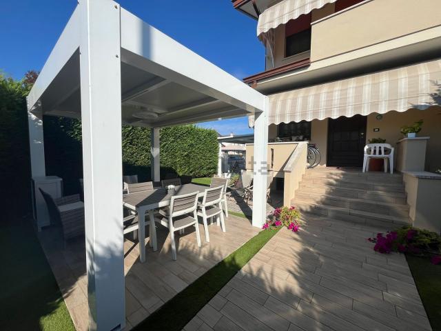 Villetta a schiera in vendita di 150 m² in Via Giovanni Falcone