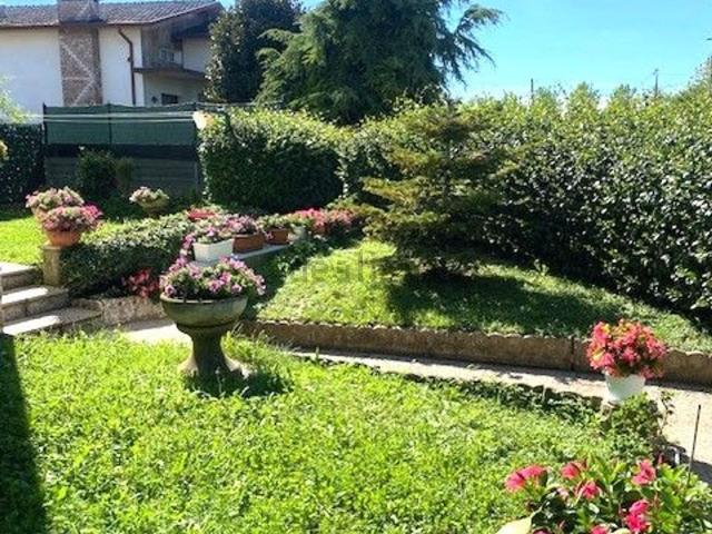 Villetta a schiera in vendita di 150 m² in Via del Passo