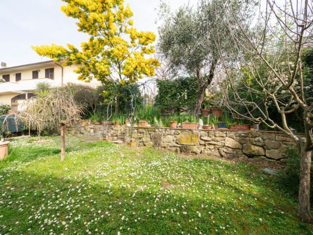 Villetta a schiera in vendita di 150 m² in Via di Monteloro