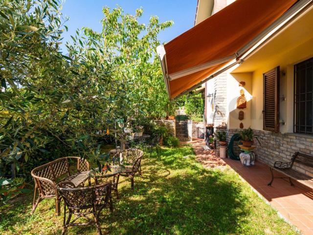 Villetta a schiera in vendita di 150 m² in Via di Monteloro
