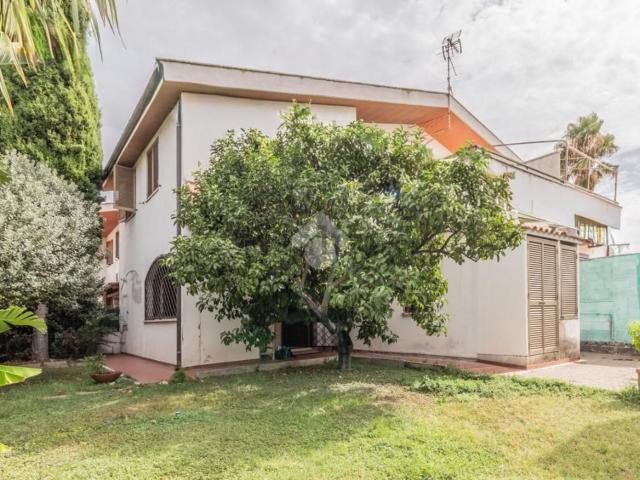 Villetta a schiera in vendita di 150 m² in Via E. Lucci, 5
