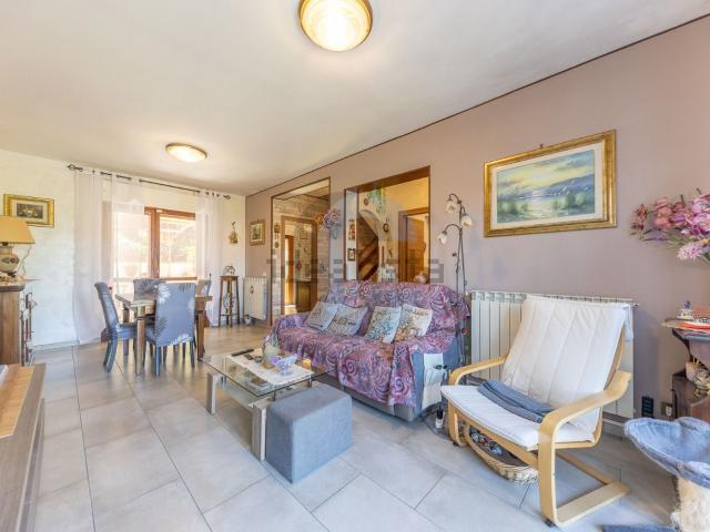 Villetta a schiera in vendita di 150 m² in Via Europa, 21