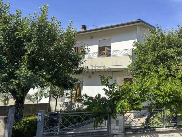 Villetta a schiera in vendita di 150 m² in Via Leonardo da Vinci
