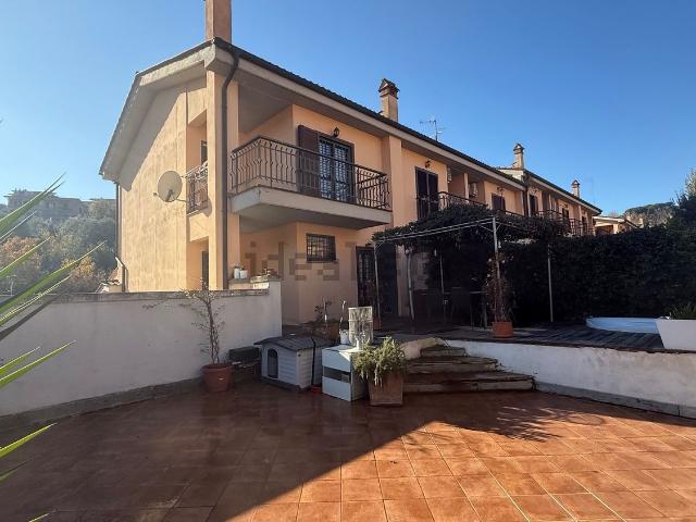 Villetta a schiera in vendita di 150 m² in Via Monte Marino