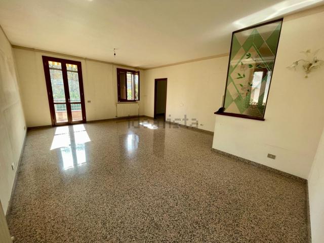 Villetta a schiera in vendita di 150 m² in Via Mar Caspio