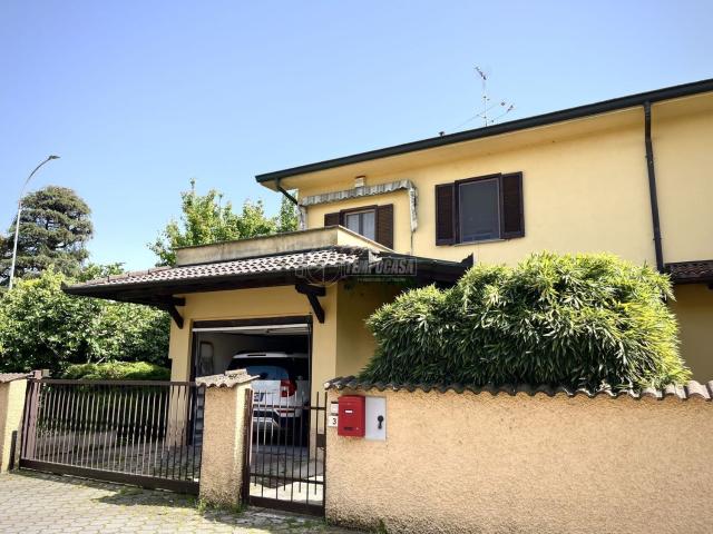 Villetta a schiera in vendita di 150 m² in Via Pietro Lazzarini, 3