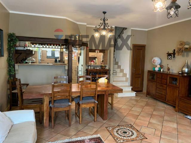 Villetta a schiera in vendita di 150 m² in Via Plutarco, 62