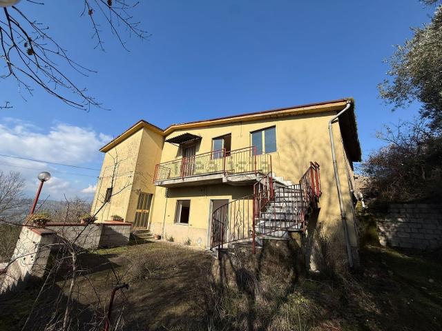 Villetta a schiera in vendita di 150 m² in Via Torre Alfieri