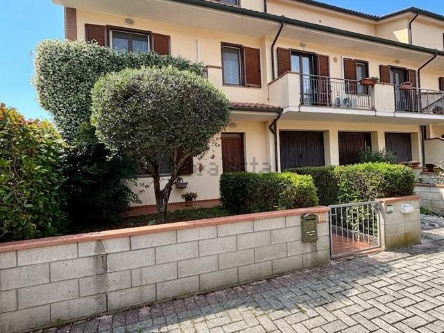 Villetta a schiera in vendita di 150 m² in Via Volterrana
