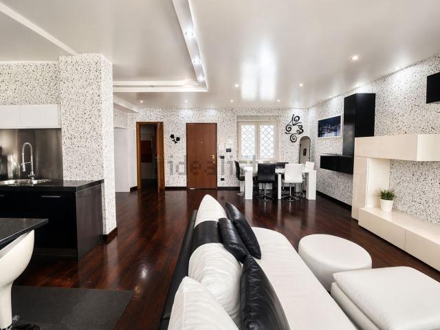 Villetta a schiera in vendita di 150 m² in Viale di Castel Porziano, 346