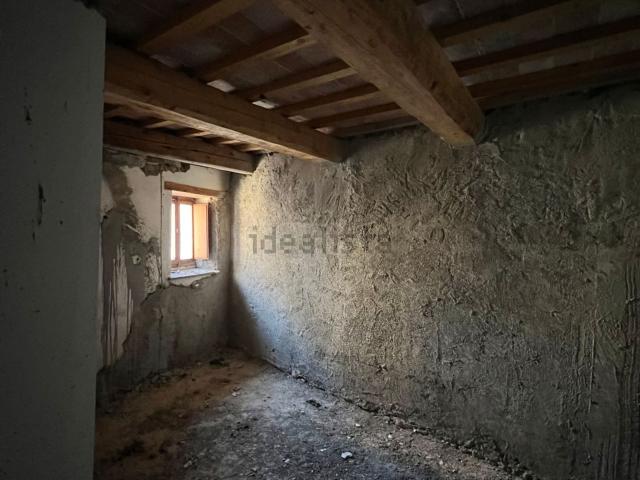 Villetta a schiera in vendita di 150 m² in Frazione Rasenna, 1