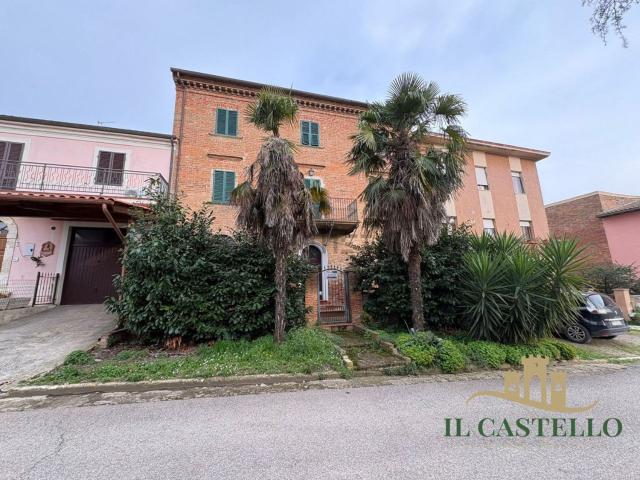 Villetta a schiera in vendita di 150 m² in Piazza San Pietro