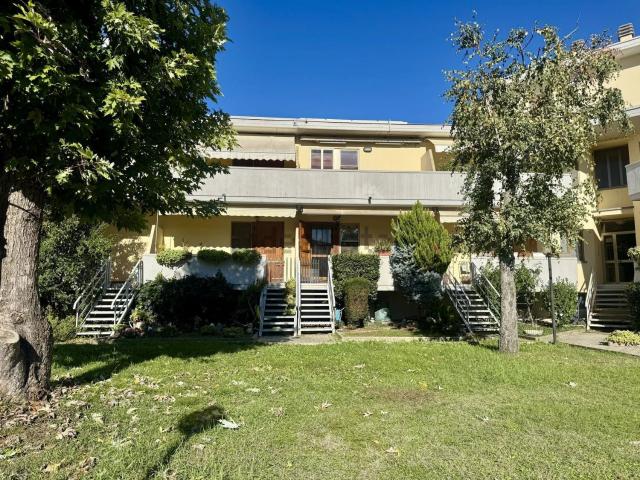 Villetta a schiera in vendita di 150 m² in Strada Montanara, 515