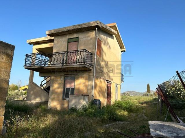 Villetta a schiera in vendita di 150 m² in Strada Statale 122bis, 51