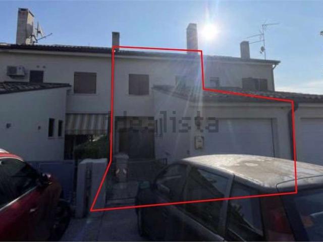 Villetta a schiera in vendita di 152 m² in Via Corne, 12