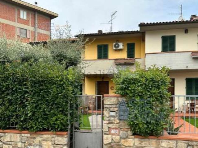 Villetta a schiera in vendita di 152 m² in Via Antonio Pacinotti, 11