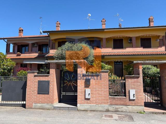 Villetta a schiera in vendita di 152 m² in Via Leonardo da Vinci, 18